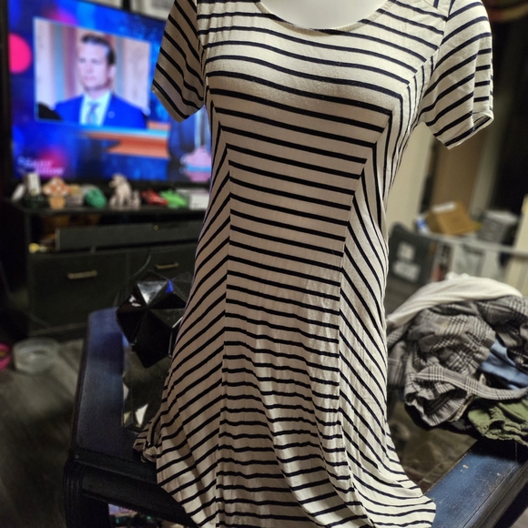 BKE Dresses & Skirts - BKE Black and White Striped Maxi Dress